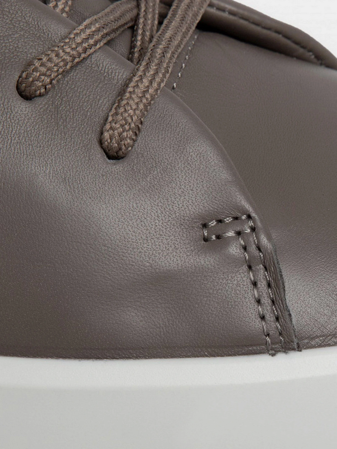 Кроссовки ECCO Soft 8 модель 45084401375 Фото