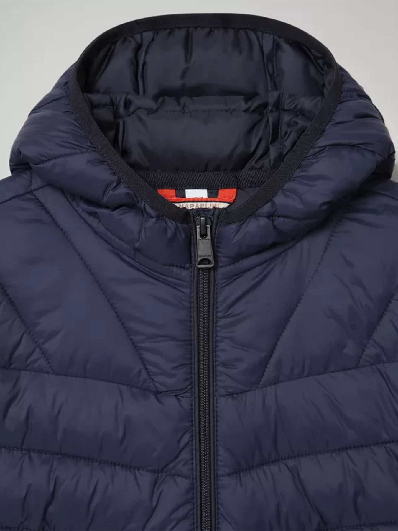 Куртки и дубленки Napapijri Aerons Hood модель NP0A4EPM1761 Куртки и дубленки Napapijri Aerons Hood модель NP0A4EPM1761 Фото