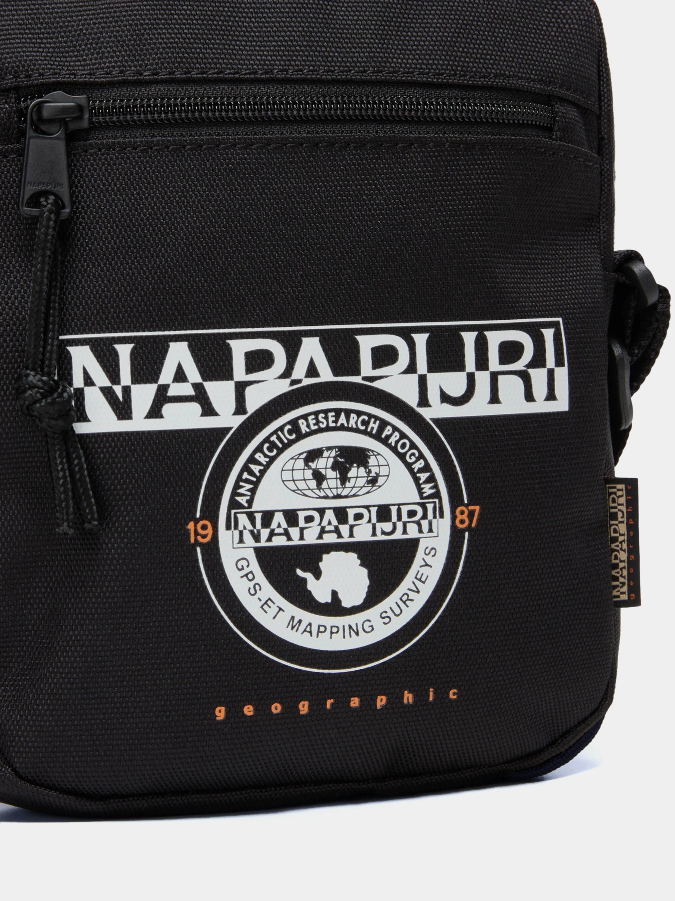 Сумки Napapijri H-Boussine Cb модель NP0A4I5K0411 Сумки Napapijri H-Boussine Cb модель NP0A4I5K0411 Фото