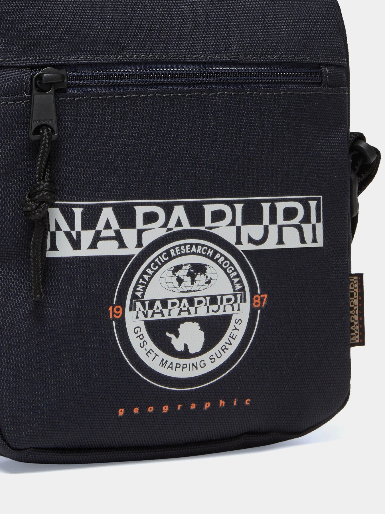 Сумки Napapijri H-Boussine Cb модель NP0A4I5K1761 Сумки Napapijri H-Boussine Cb модель NP0A4I5K1761 Фото