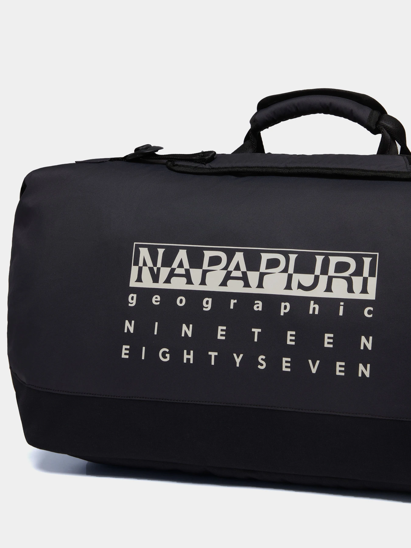 Дорожные сумки и чемоданы Napapijri H-Adula Duf модель NP0A4I8D0411 Дорожные сумки и чемоданы Napapijri H-Adula Duf модель NP0A4I8D0411 Фото