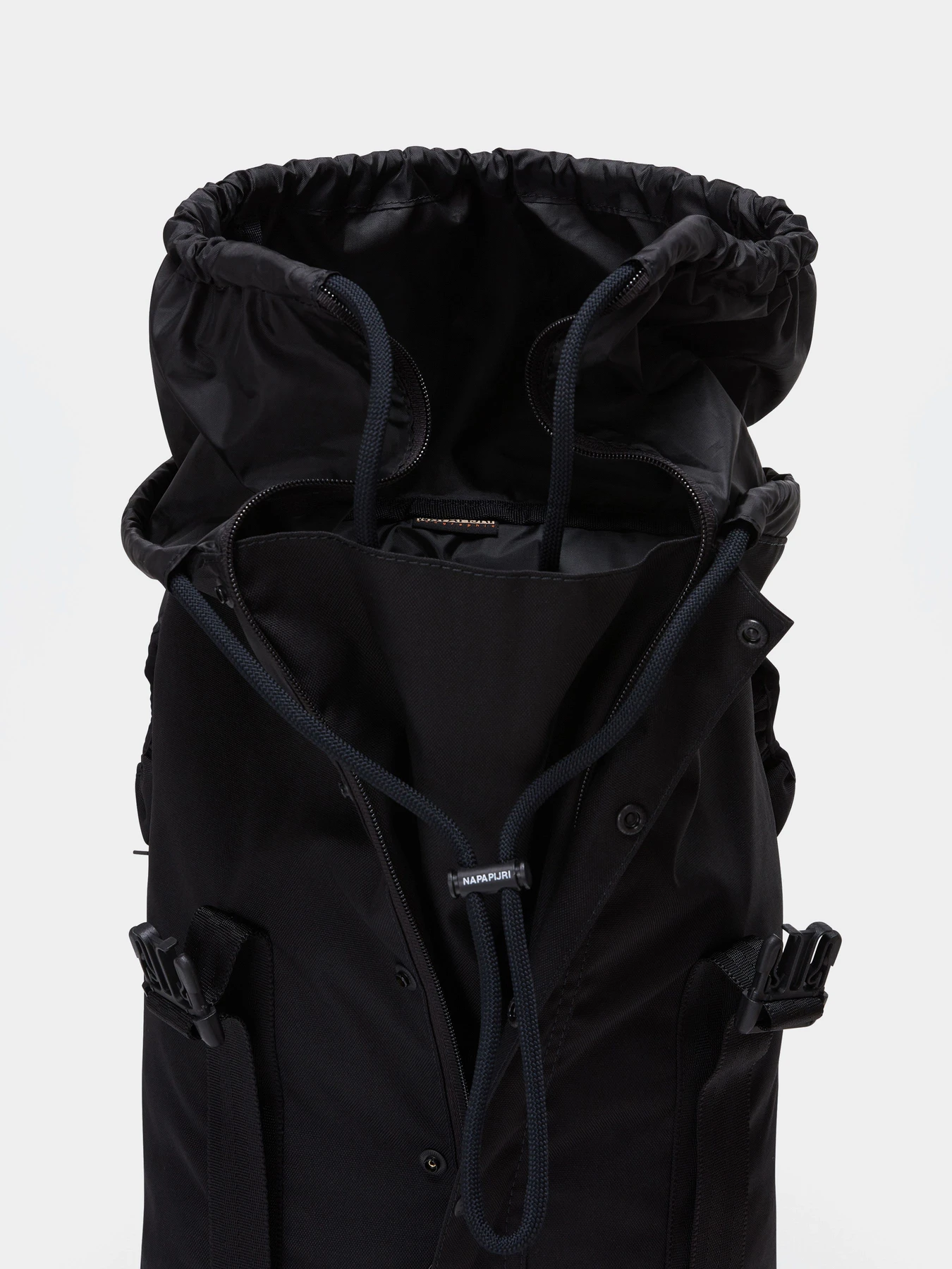 Рюкзаки Napapijri Signa 27L модель NP0A4IG89411 Рюкзаки Napapijri Signa 27L модель NP0A4IG89411 Фото