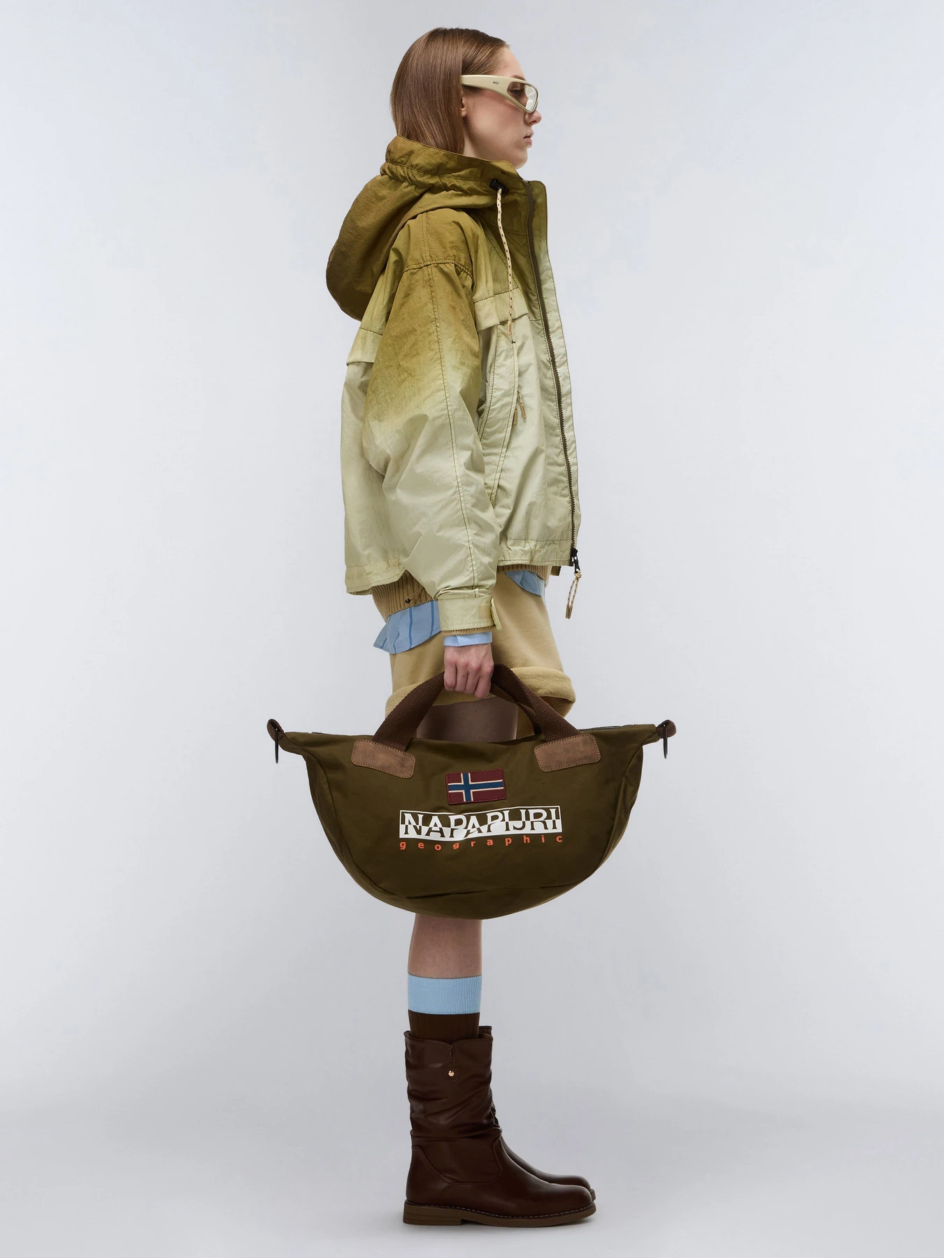 Сумки Napapijri H-REFLECT SLING модель NP0A4FHWG3A1 Сумки Napapijri H-REFLECT SLING модель NP0A4FHWG3A1 Фото