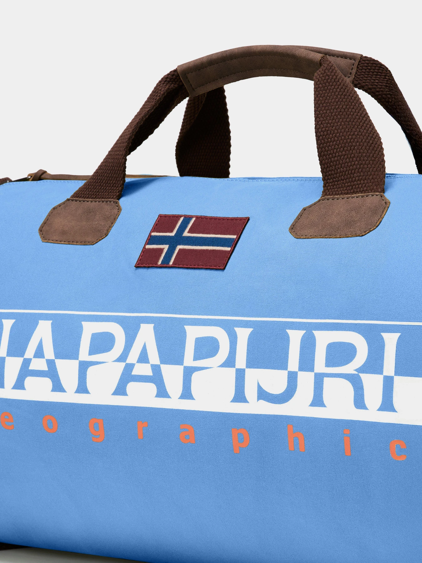 Дорожные сумки и чемоданы Napapijri BERING 3 модель NP0A4GGMB9A1 Дорожные сумки и чемоданы Napapijri BERING 3 модель NP0A4GGMB9A1 Фото