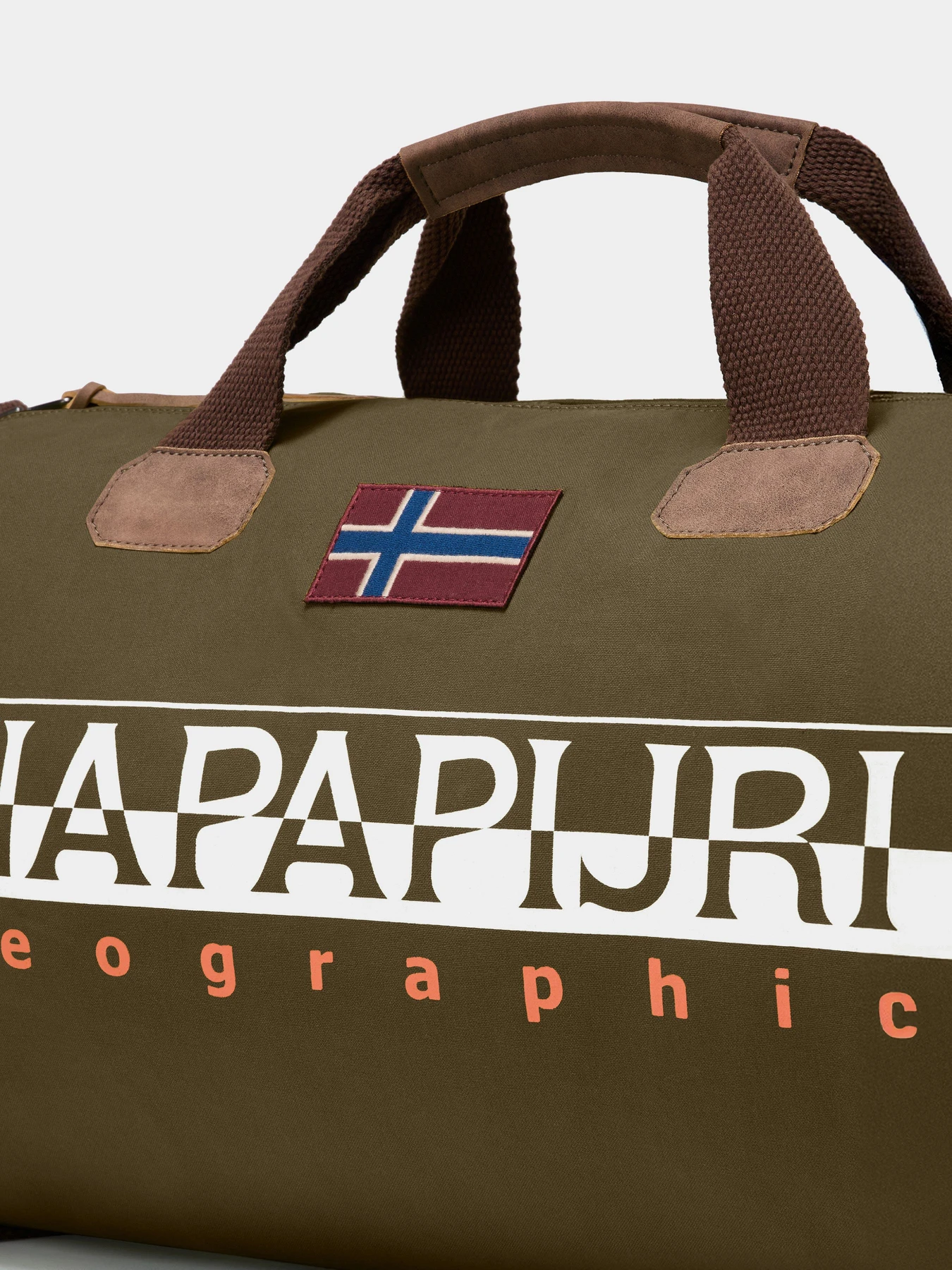 Дорожные сумки и чемоданы Napapijri BERING 3 модель NP0A4GGMG3A1 Дорожные сумки и чемоданы Napapijri BERING 3 модель NP0A4GGMG3A1 Фото