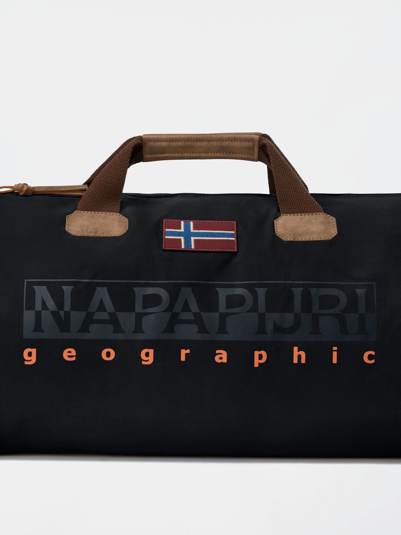 Дорожні сумки та валізи Napapijri модель NP0A4GGM9411 Дорожні сумки та валізи Napapijri модель NP0A4GGM9411 Фото