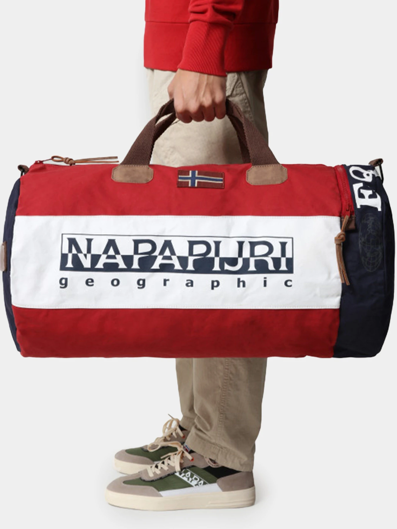 Сумки Napapijri Hering Duffle 2 модель NP0A4EUD0941 Сумки Napapijri Hering Duffle 2 модель NP0A4EUD0941 Фото