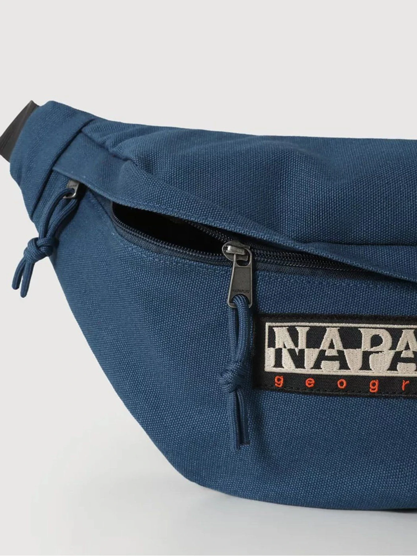 Сумки Napapijri Haset модель NP0A4FRYBB81 Сумки Napapijri Haset модель NP0A4FRYBB81 Фото