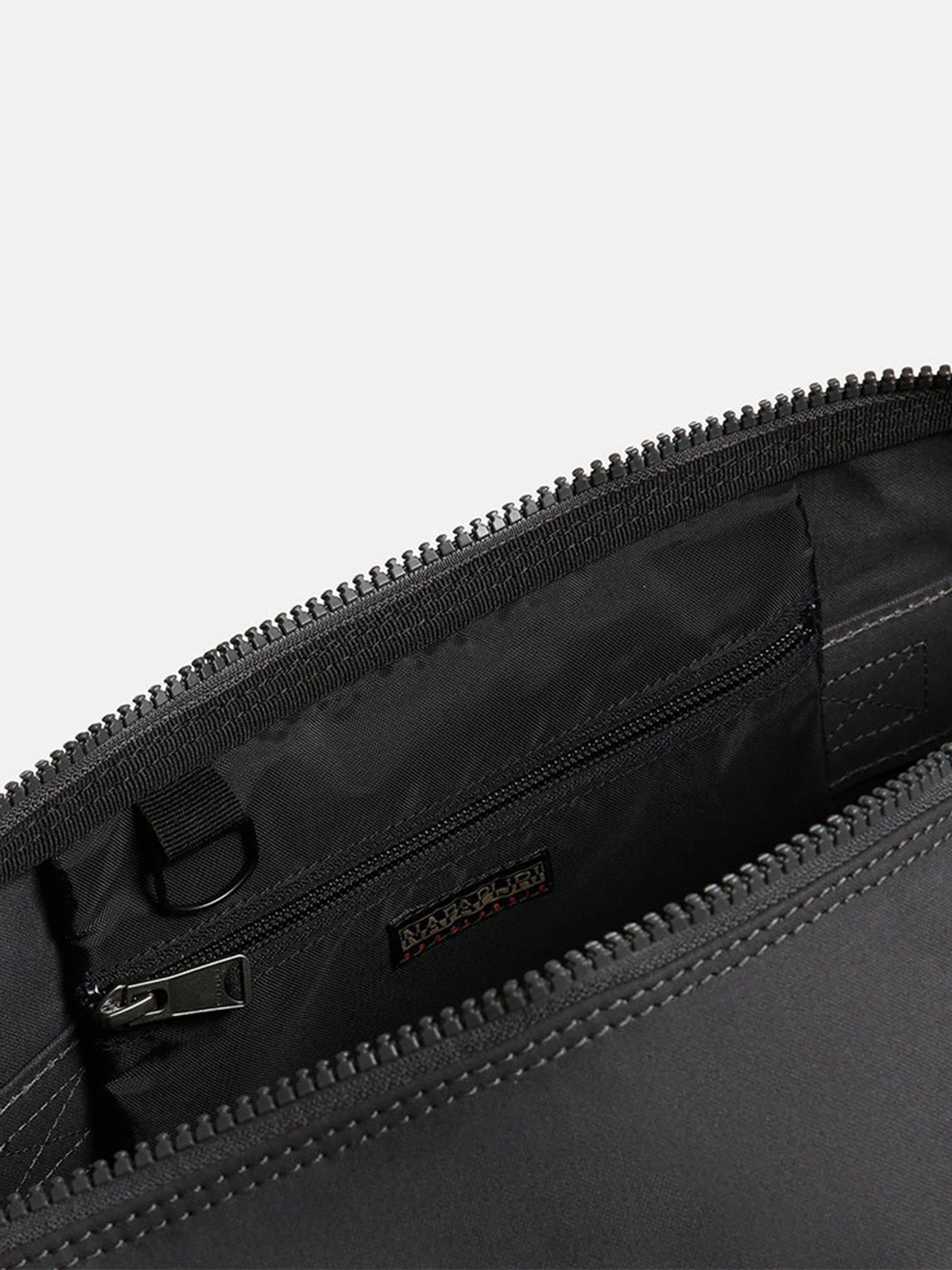 Сумки Napapijri Duffle Bering Small модель NP0A4GGL1981 Фото