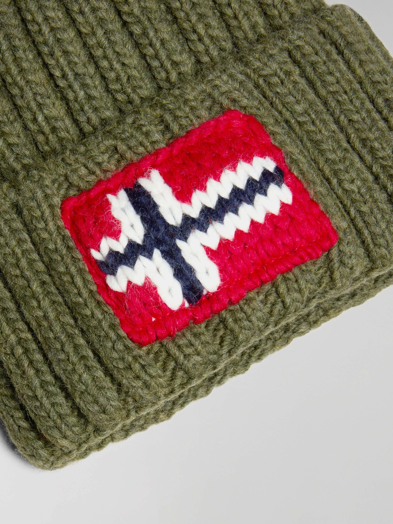 Шапки и кепки Napapijri Semiury Beanie модель NP0A4GKBGE41 Шапки и кепки Napapijri Semiury Beanie модель NP0A4GKBGE41 Фото