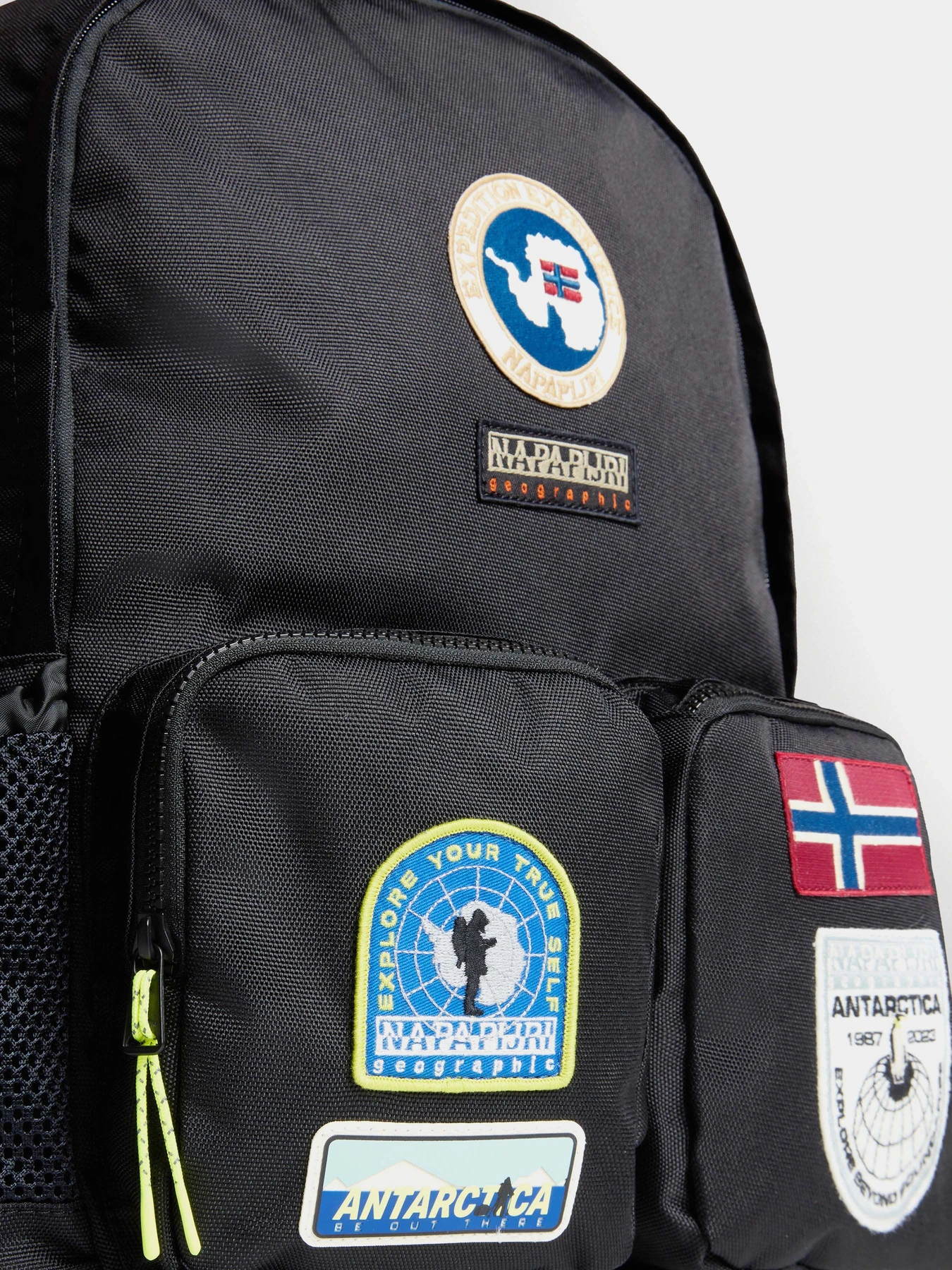 Рюкзаки Napapijri Ohrid Backpack модель NP0A4HBF0411 Рюкзаки Napapijri Ohrid Backpack модель NP0A4HBF0411 Фото