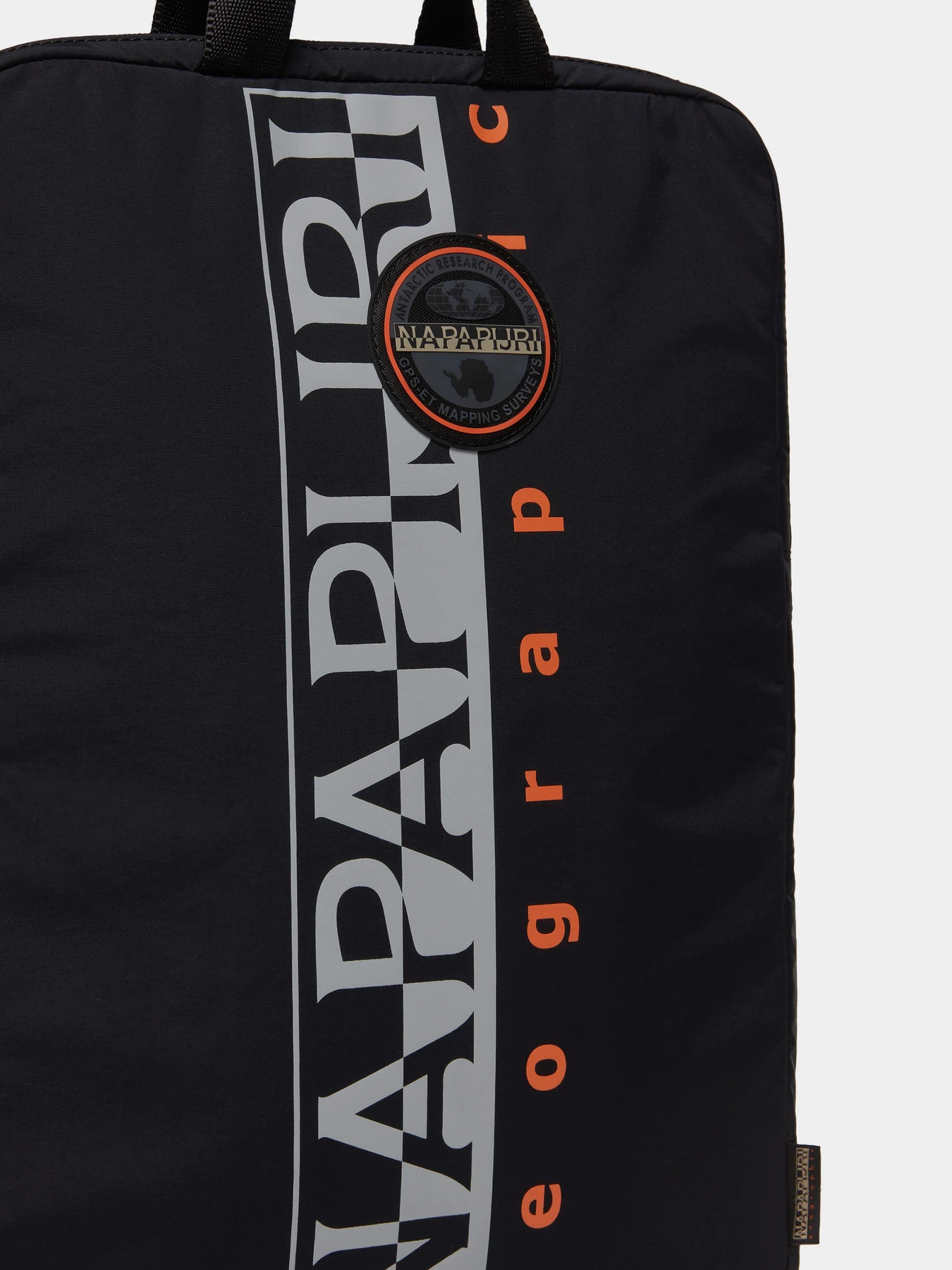 Сумки Napapijri H-Curver модель NP0A4I4N0411 Сумки Napapijri H-Curver модель NP0A4I4N0411 Фото
