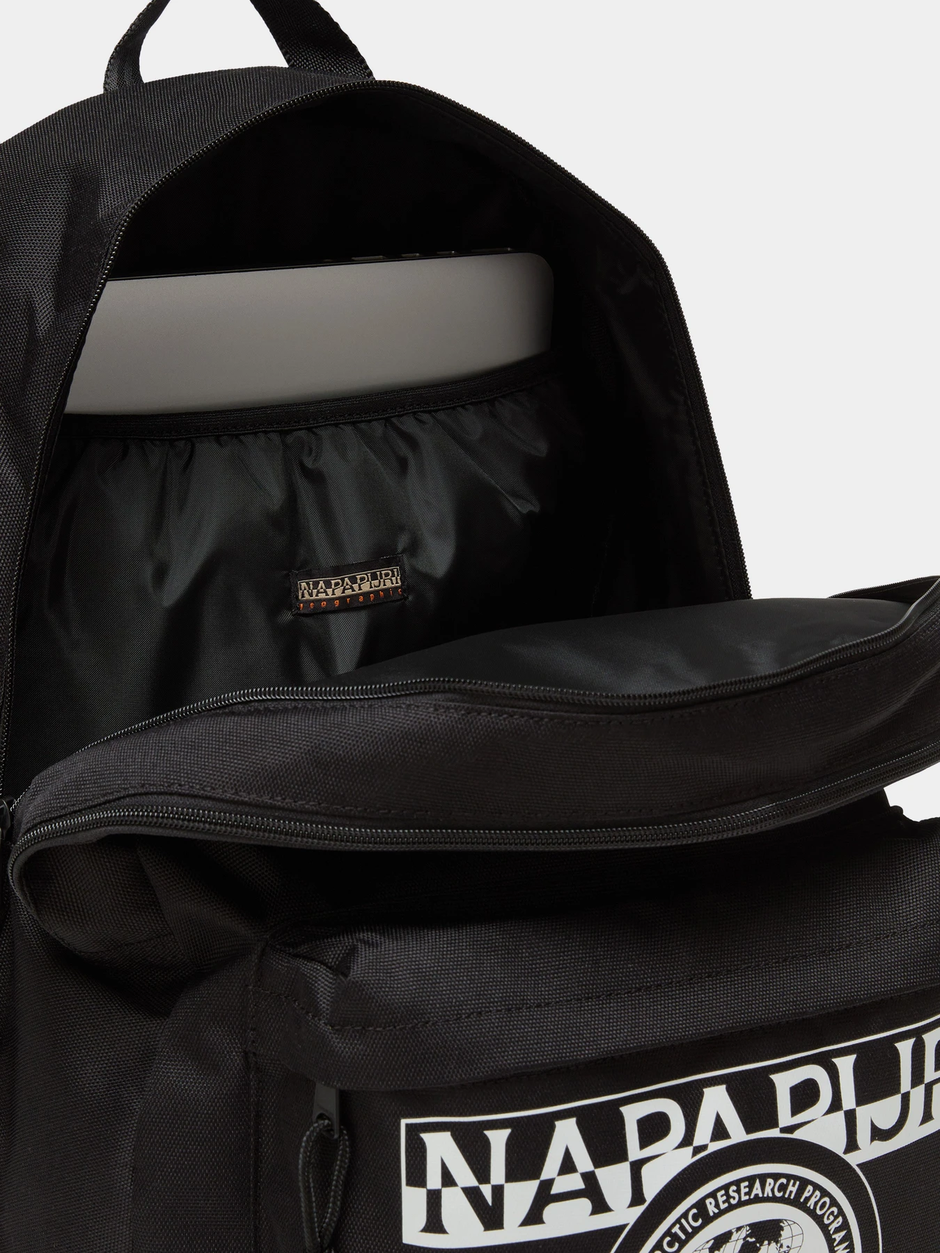 Рюкзаки Napapijri H-Boussine Dp Big 28L модель NP0A4I5I0411 Рюкзаки Napapijri H-Boussine Dp Big 28L модель NP0A4I5I0411 Фото