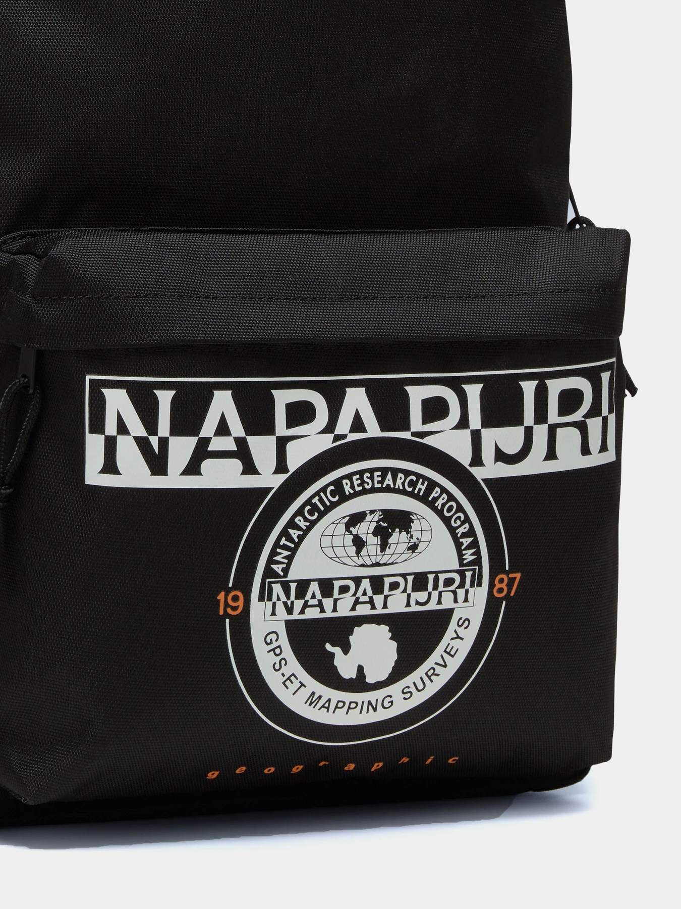 Рюкзаки Napapijri H-Boussine Dp Big 28L модель NP0A4I5I0411 Рюкзаки Napapijri H-Boussine Dp Big 28L модель NP0A4I5I0411 Фото