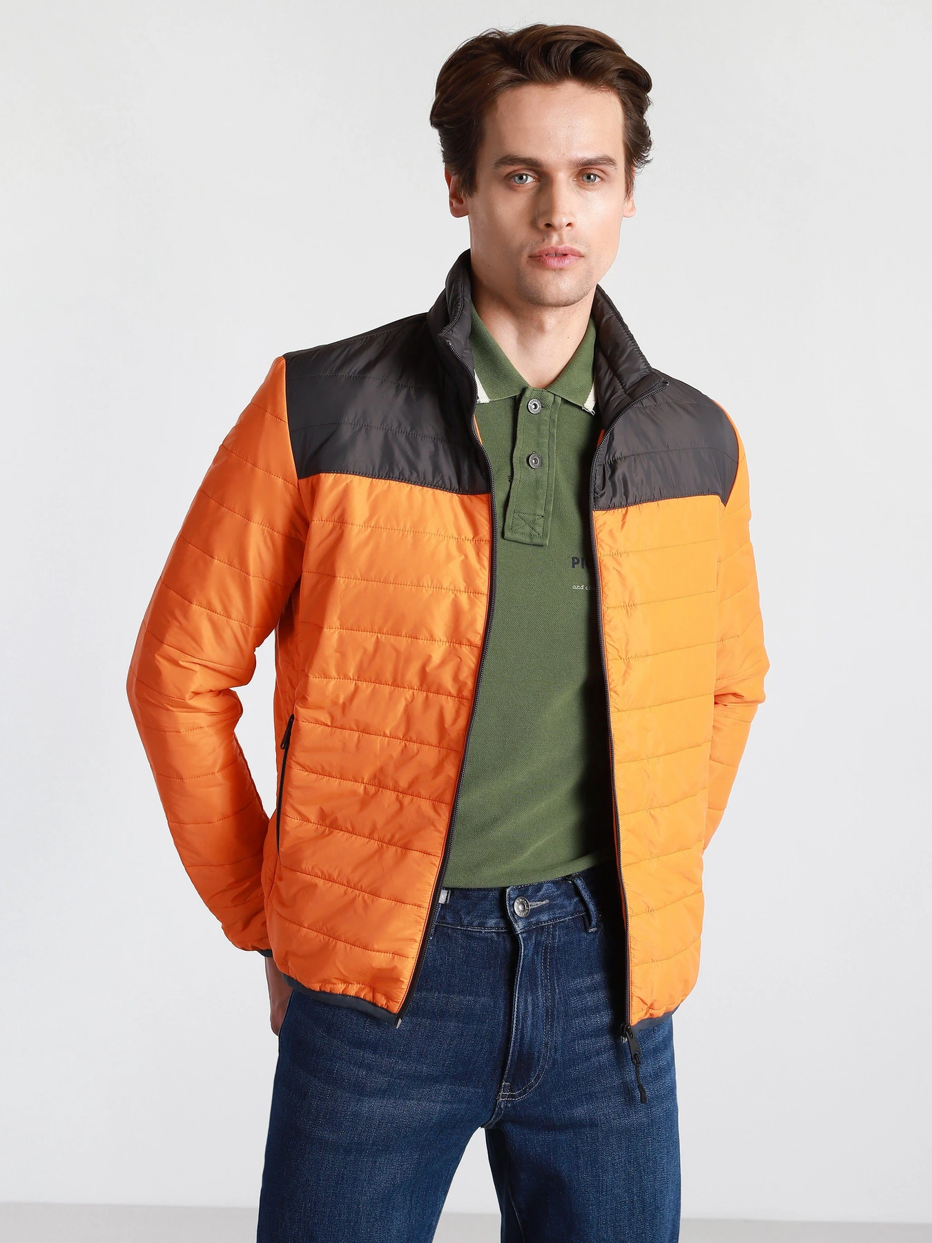 Куртки та дублянки Napapijri Puffer Acalmar модель NP0A4FHMA8E1 Куртки та дублянки Napapijri Puffer Acalmar модель NP0A4FHMA8E1 Фото