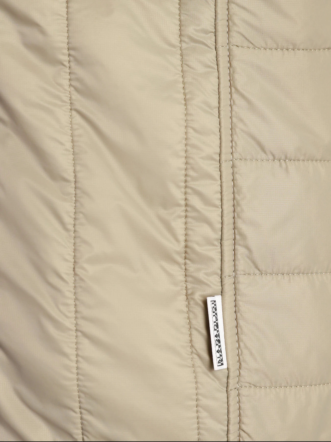 Куртки та дублянки Napapijri Puffer Acalmar модель NP0A4FHMG5L1 Куртки та дублянки Napapijri Puffer Acalmar модель NP0A4FHMG5L1 Фото