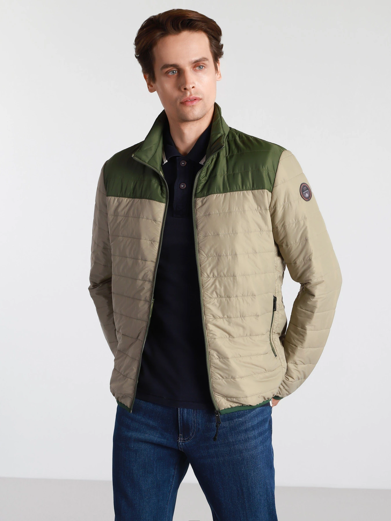 Куртки та дублянки Napapijri Puffer Acalmar модель NP0A4FHMG5L1 Куртки та дублянки Napapijri Puffer Acalmar модель NP0A4FHMG5L1 Фото