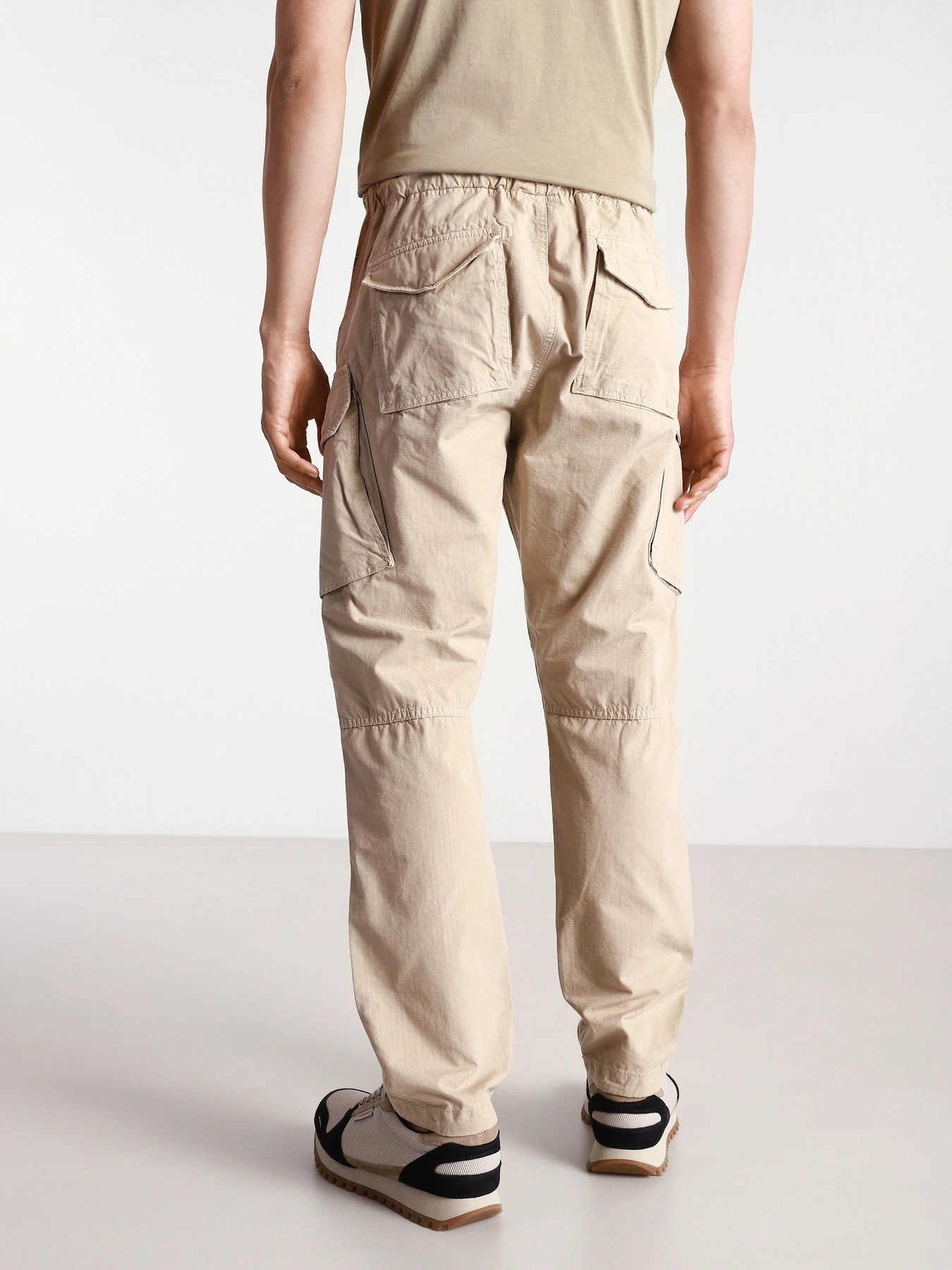 Брюки Napapijri Honolulu Cargo Pants модель NP0A4F39NN91 Брюки Napapijri Honolulu Cargo Pants модель NP0A4F39NN91 Фото