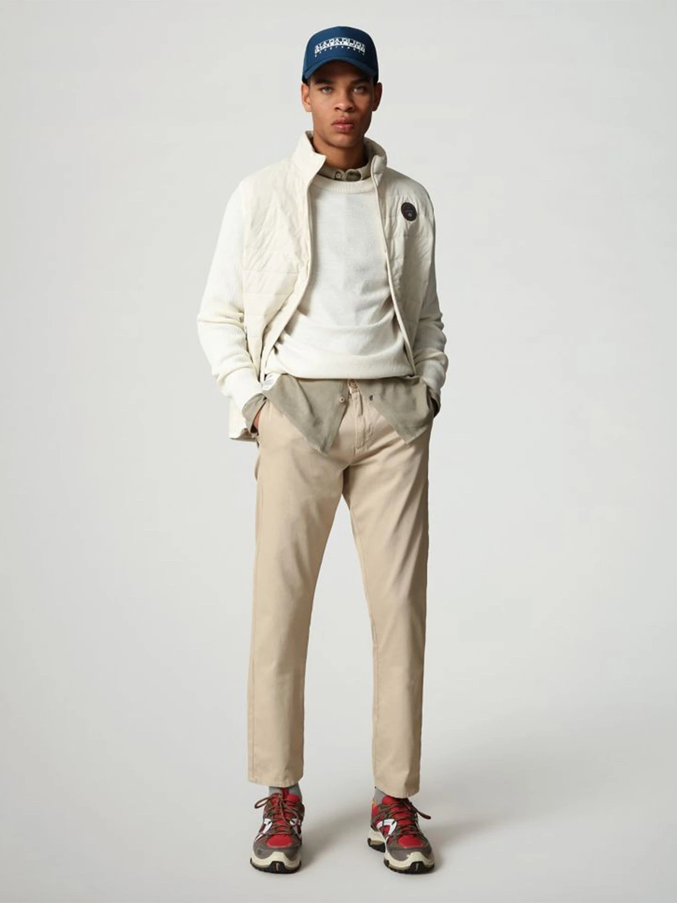 Брюки Napapijri Chino Pants Miom модель NP0A4FCGNN91 Брюки Napapijri Chino Pants Miom модель NP0A4FCGNN91 Фото
