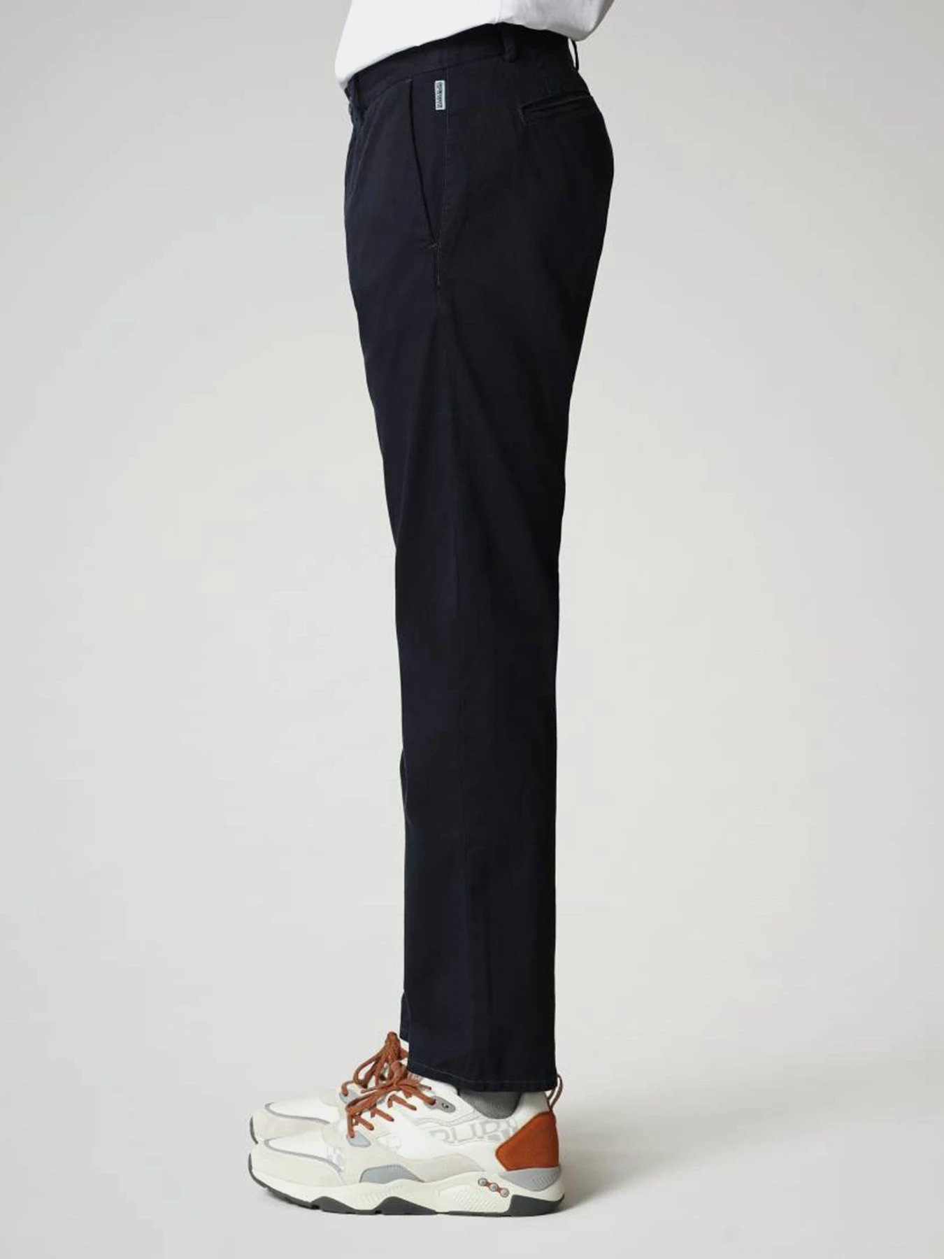 Брюки Napapijri Chino Pants Miom модель NP0A4FCG1761 Фото