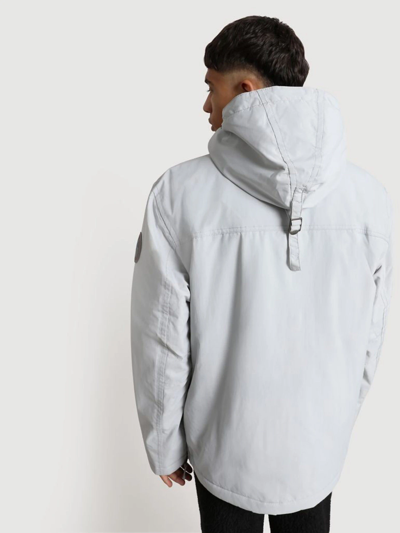Куртки и дубленки Napapijri Rainforest Winter Pocket модель NP0A4EGYH751 Куртки и дубленки Napapijri Rainforest Winter Pocket модель NP0A4EGYH751 Фото