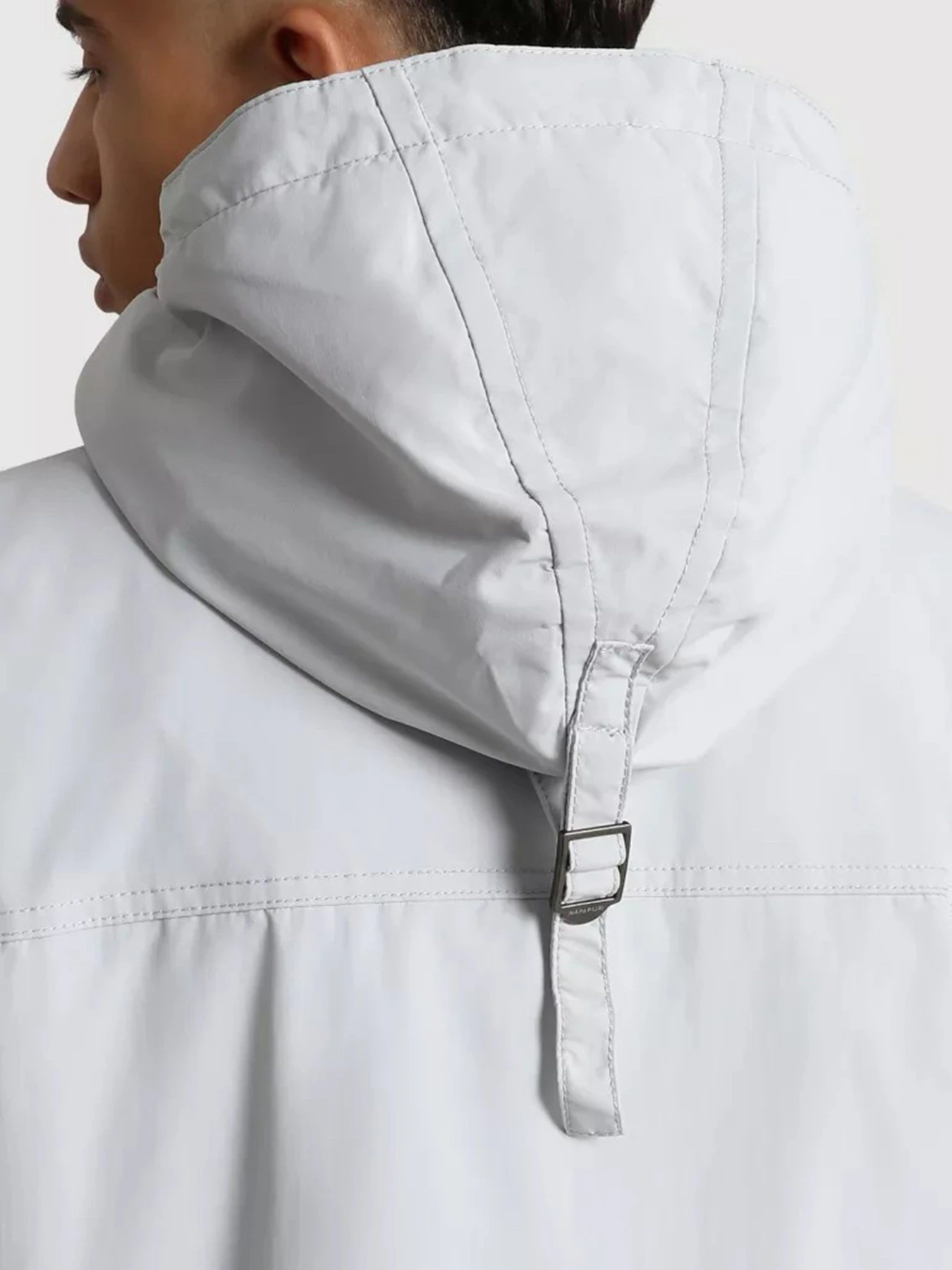 Куртки и дубленки Napapijri Rainforest Winter Pocket модель NP0A4EGYH751 Куртки и дубленки Napapijri Rainforest Winter Pocket модель NP0A4EGYH751 Фото
