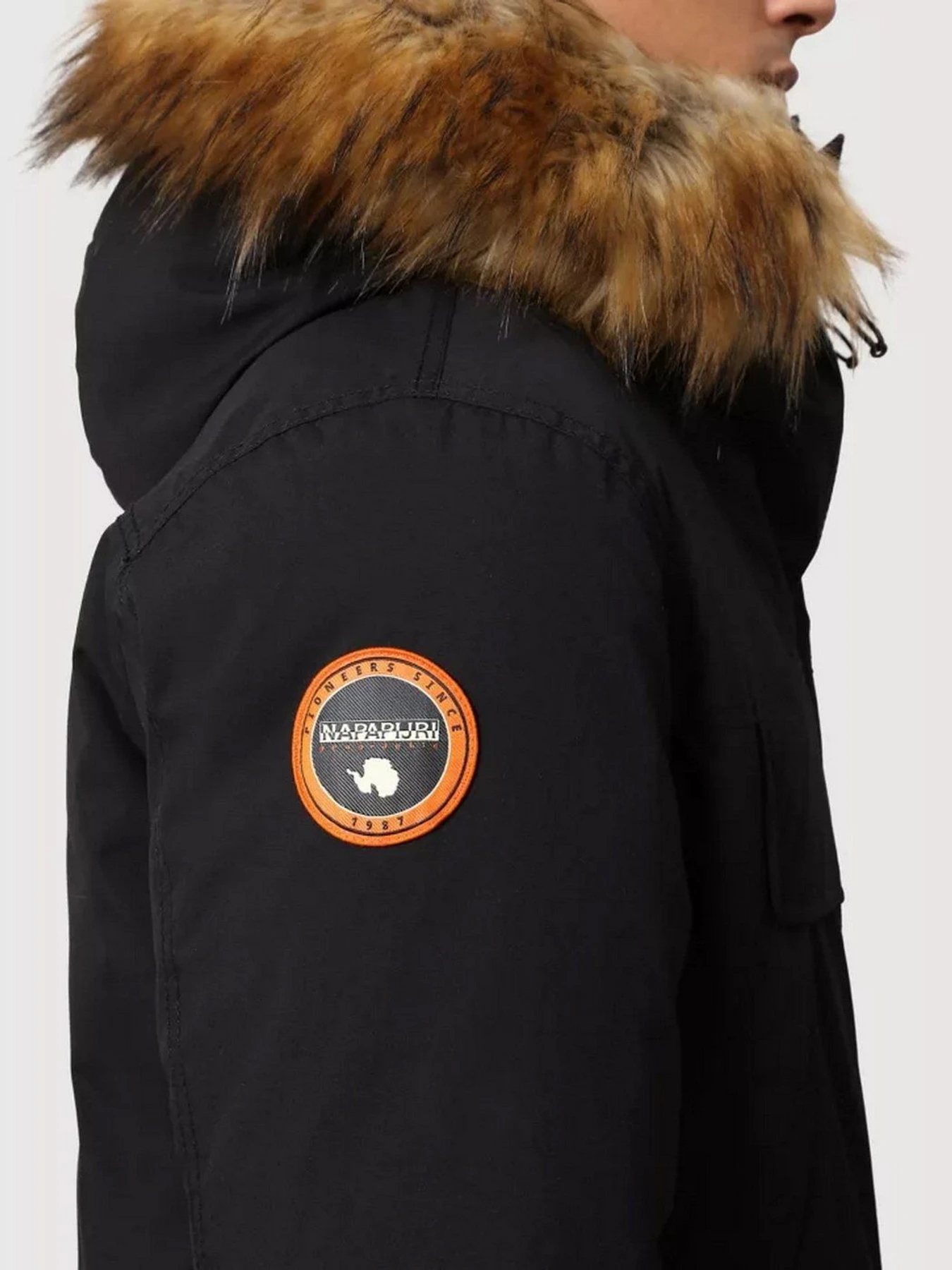 Куртки и дубленки Napapijri Skidoo Open Long модель NP0A4FLE0411 Куртки и дубленки Napapijri Skidoo Open Long модель NP0A4FLE0411 Фото