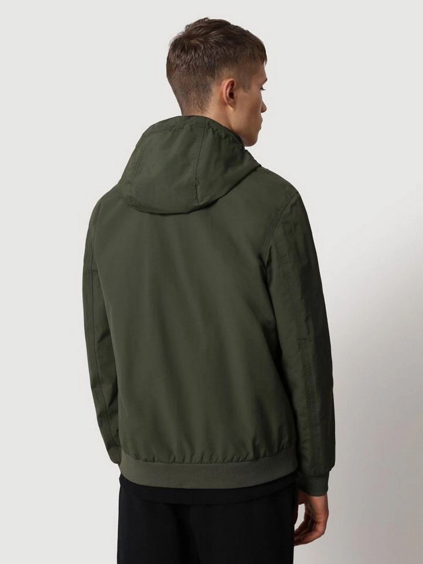 Куртки та дублянки Napapijri Patch Light модель NP0A4FPSGE41 Куртки та дублянки Napapijri Patch Light модель NP0A4FPSGE41 Фото