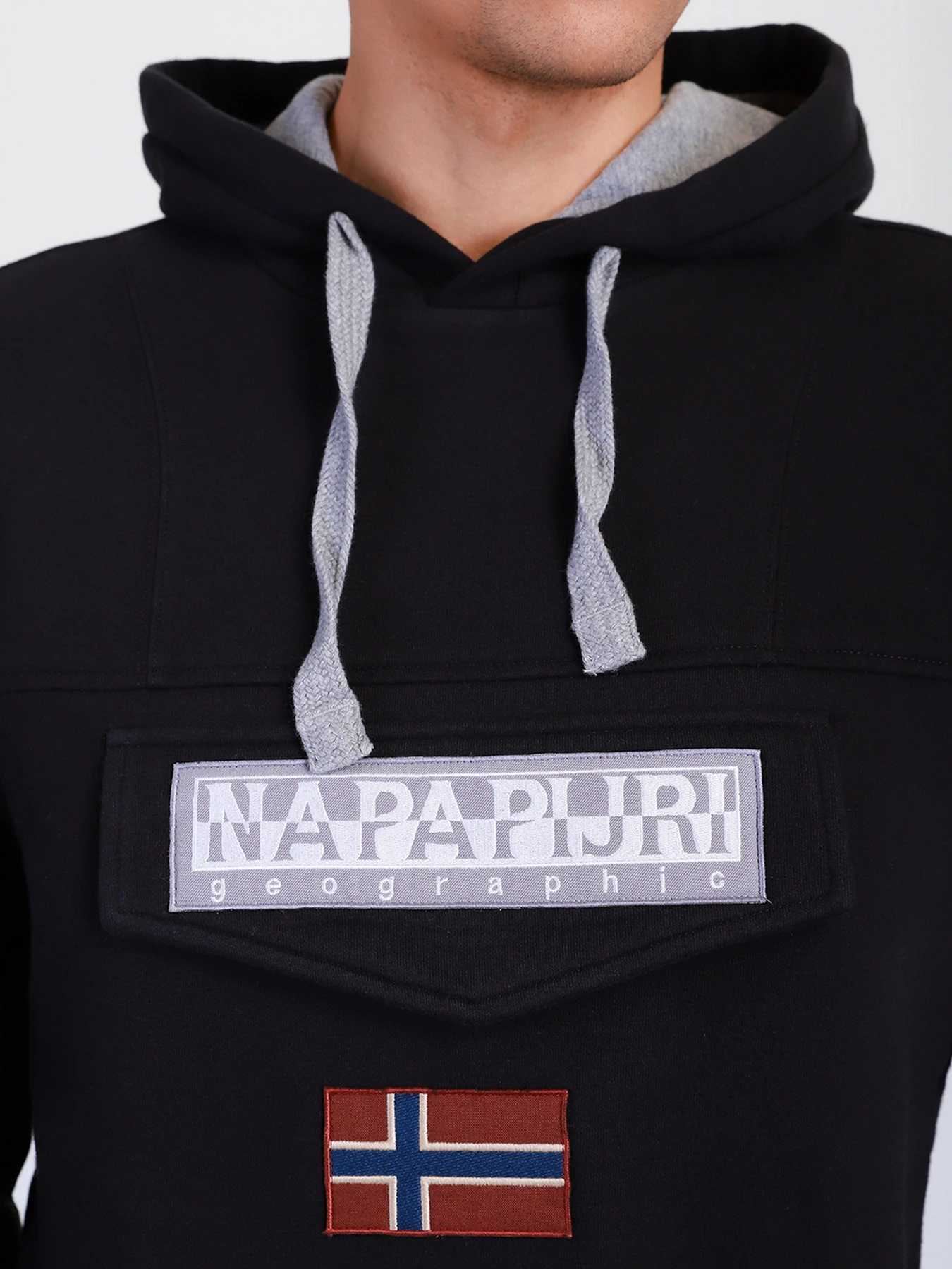 Худі та світшоти Napapijri Burgee модель NP0A4FQK0411 Худі та світшоти Napapijri Burgee модель NP0A4FQK0411 Фото