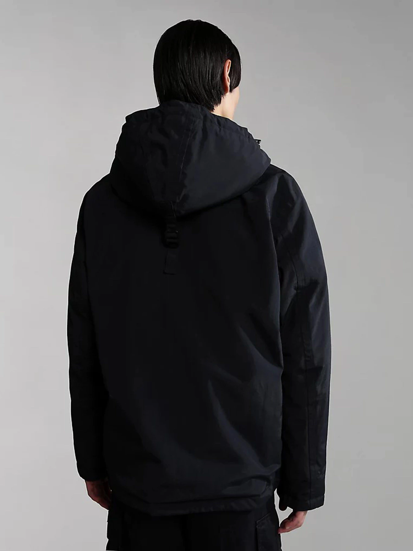 Куртки и дубленки Napapijri Rainforest Pocket 2 модель NP0A4GMD0411 Куртки и дубленки Napapijri Rainforest Pocket 2 модель NP0A4GMD0411 Фото