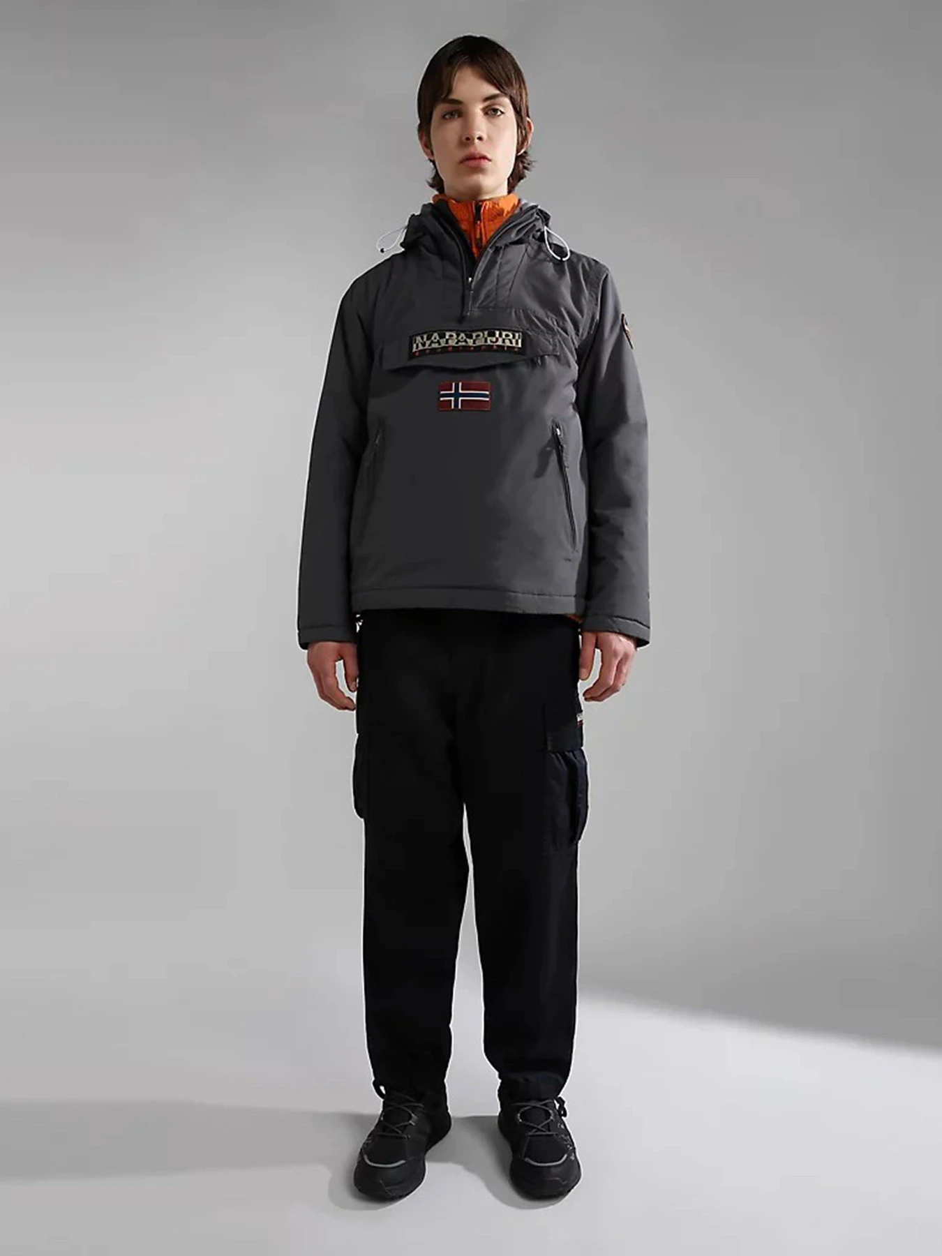 Куртки та дублянки Napapijri RAINFOREST POCKET модель NP0A4GMDH981 Куртки та дублянки Napapijri RAINFOREST POCKET модель NP0A4GMDH981 Фото