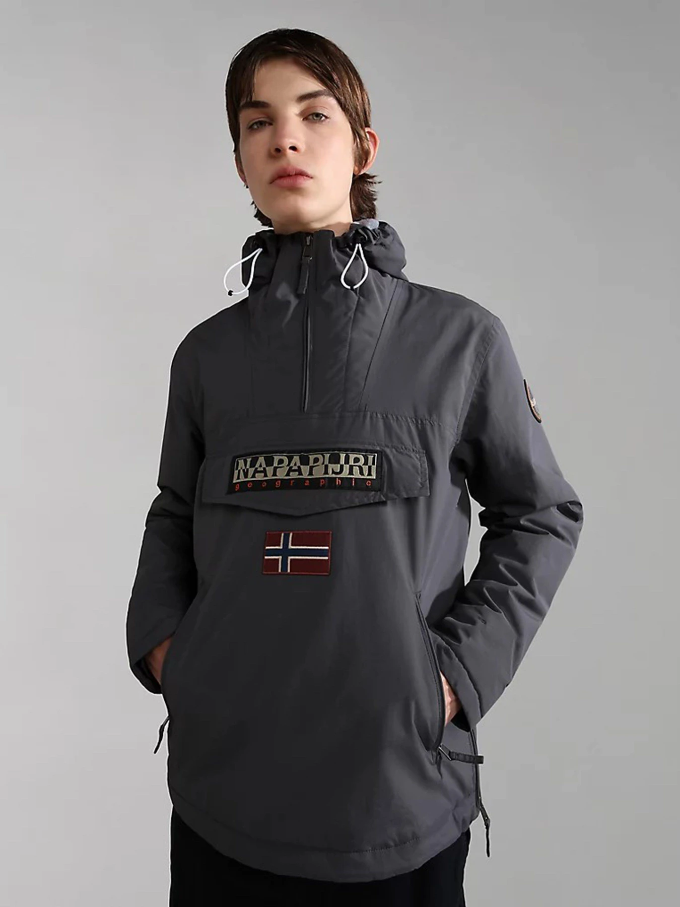 Куртки та дублянки Napapijri RAINFOREST POCKET модель NP0A4GMDH981 Куртки та дублянки Napapijri RAINFOREST POCKET модель NP0A4GMDH981 Фото