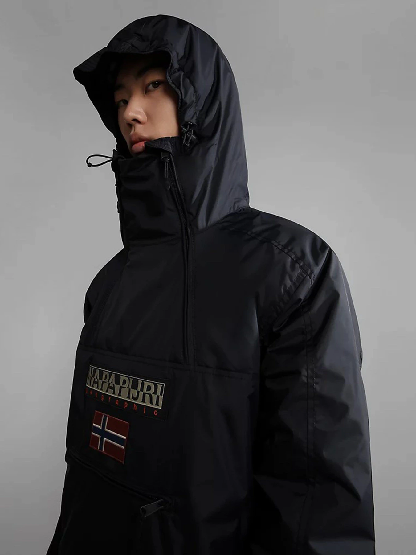 Куртки и дубленки Napapijri Northfarer модель NP0A4GS50411 Куртки и дубленки Napapijri Northfarer модель NP0A4GS50411 Фото