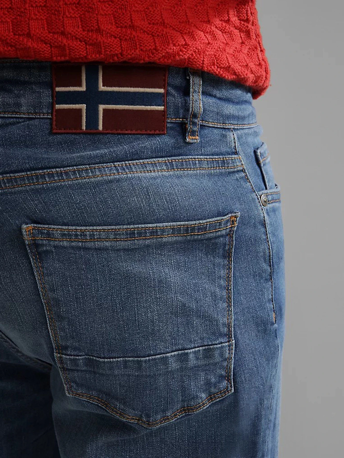 Джинсы Napapijri Scandi модель NP0A4GNND901 Джинсы Napapijri Scandi модель NP0A4GNND901 Фото