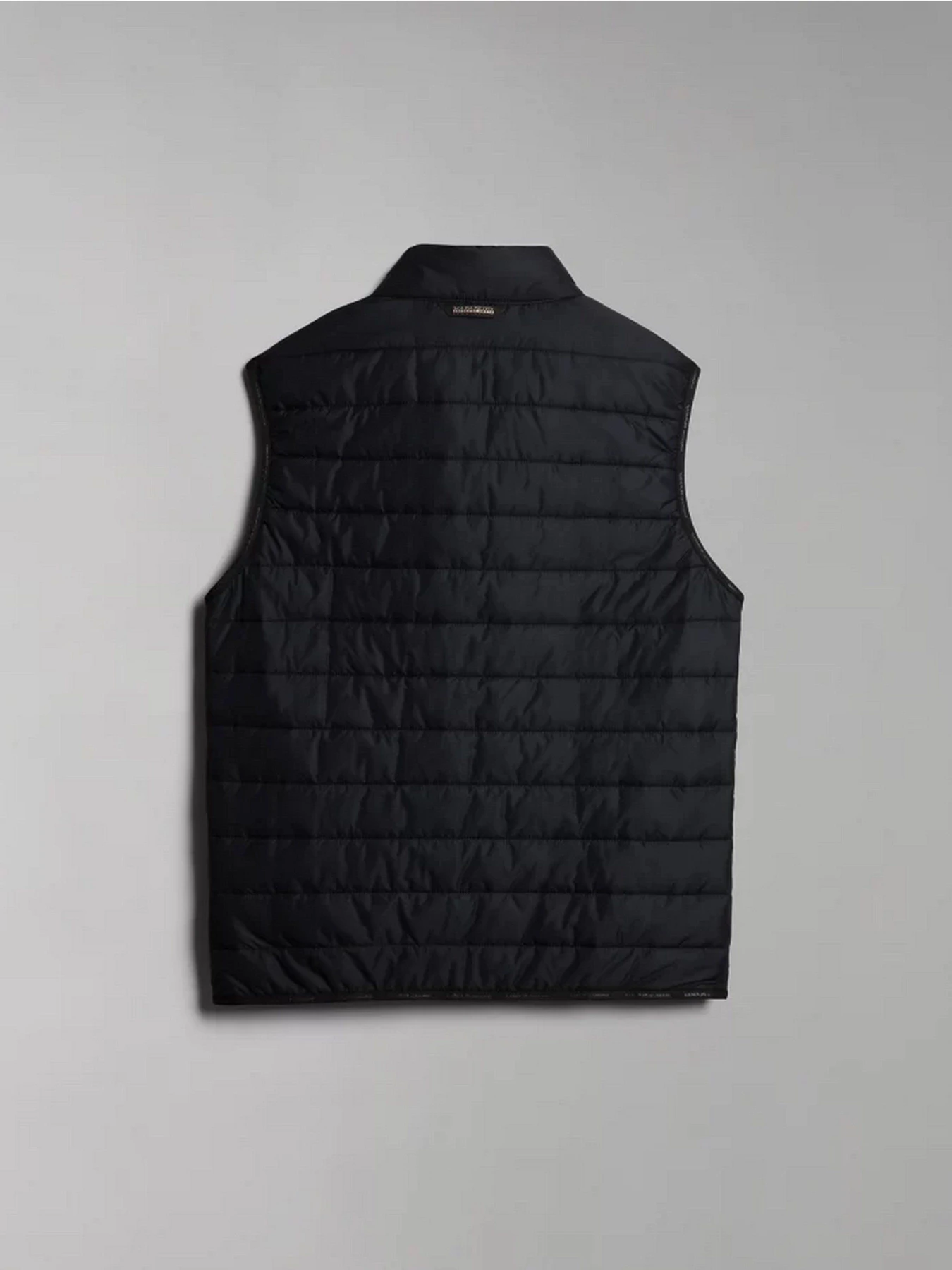 Куртки и дубленки Napapijri Vest 6 модель NP0A4H8G0411 Фото