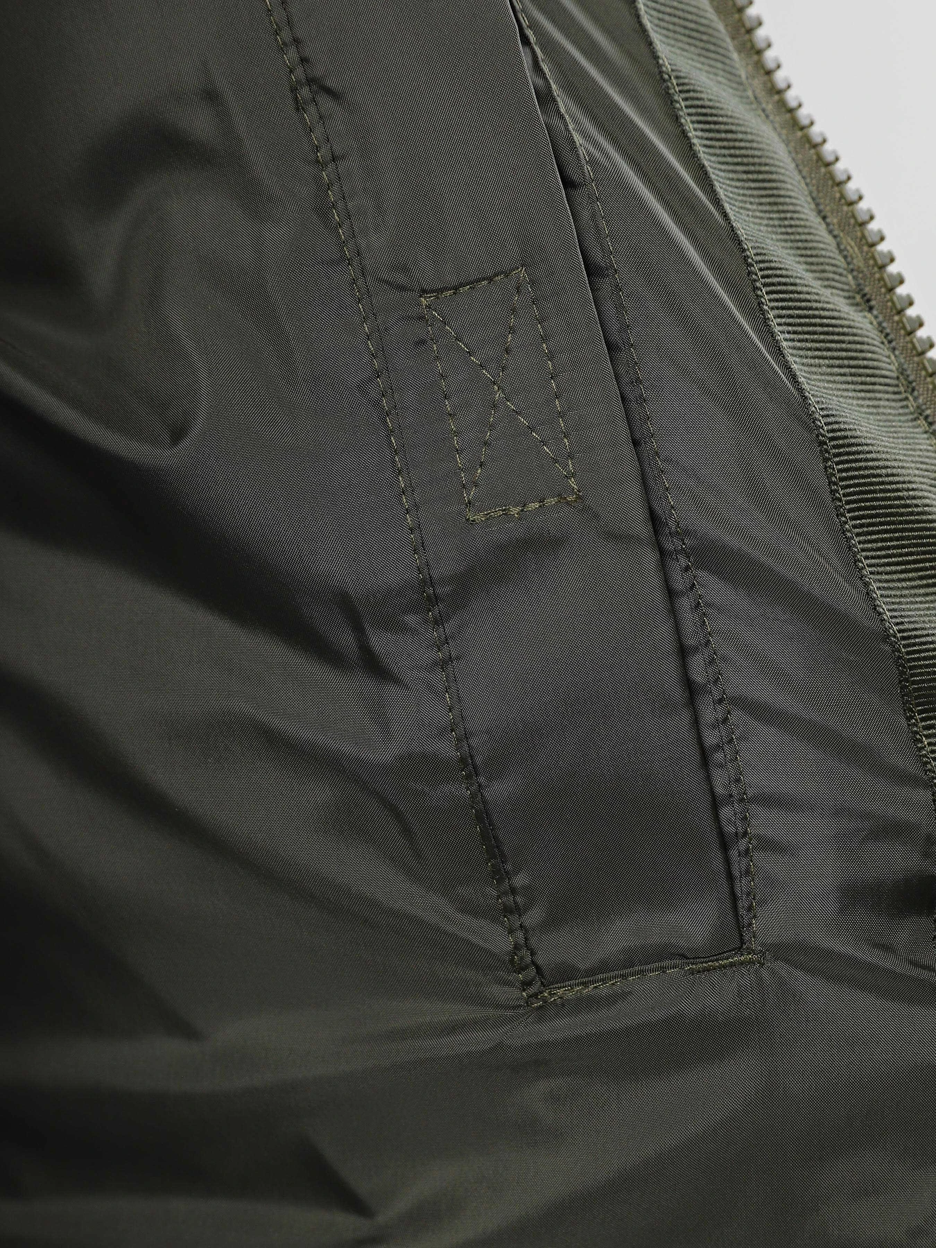 Куртки та дублянки Napapijri Suomi Hood Puffer модель NP0A4GJEGE41 Куртки та дублянки Napapijri Suomi Hood Puffer модель NP0A4GJEGE41 Фото
