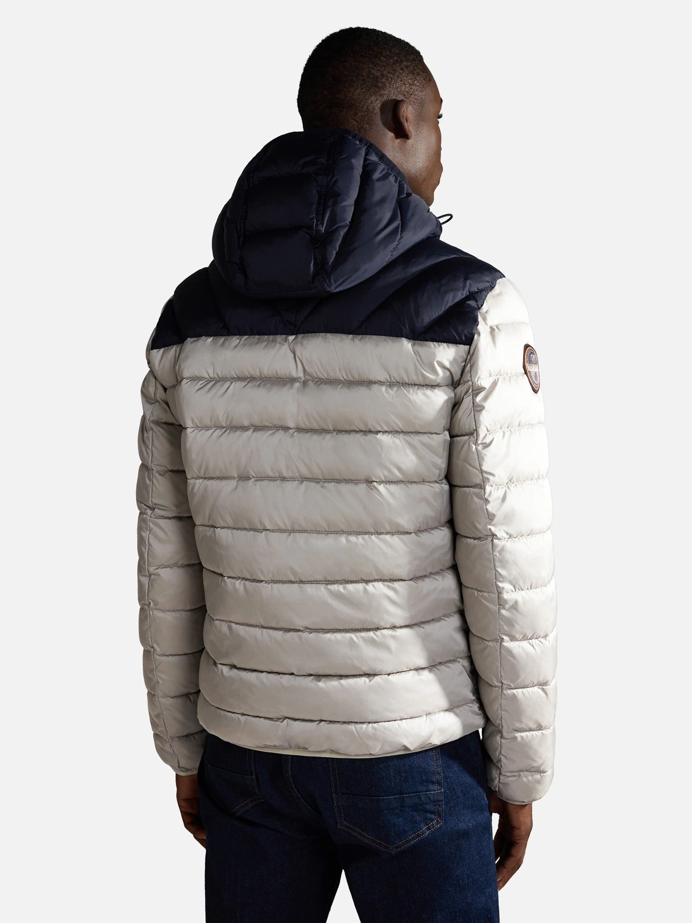 Куртки та дублянки Napapijri Aerons Hood Colour-block Puffer модель NP0A4GJLH541 Куртки та дублянки Napapijri Aerons Hood Colour-block Puffer модель NP0A4GJLH541 Фото