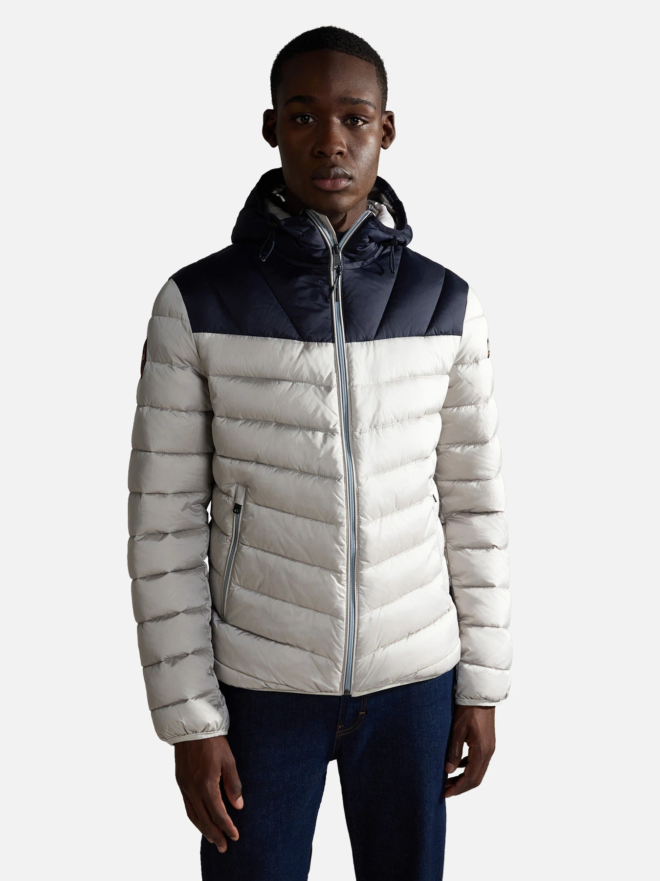 Куртки та дублянки Napapijri Aerons Hood Colour-block Puffer модель NP0A4GJLH541 Куртки та дублянки Napapijri Aerons Hood Colour-block Puffer модель NP0A4GJLH541 Фото