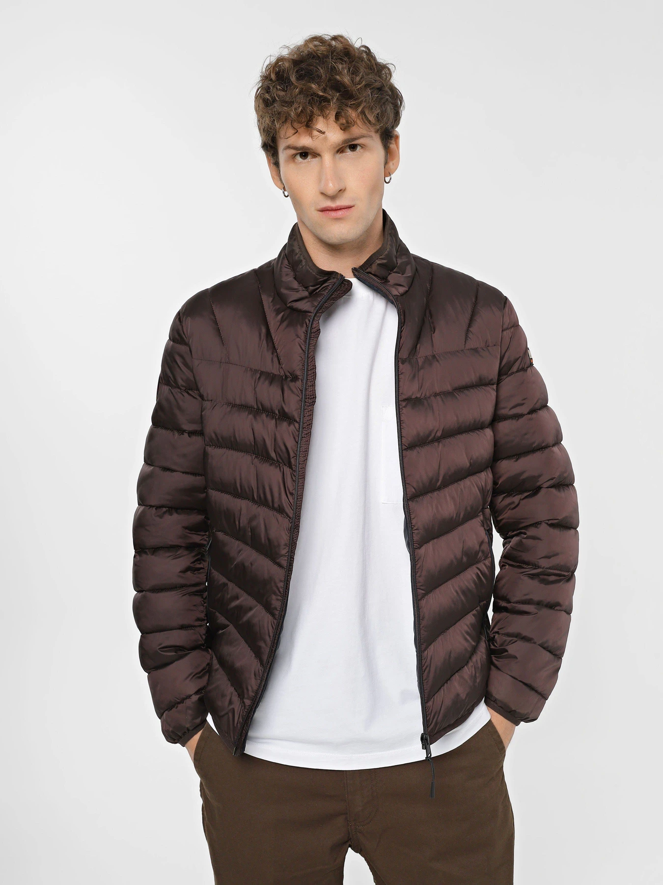 Куртки та дублянки Napapijri Aerons Puffer модель NP0A4GJNWA91 Куртки та дублянки Napapijri Aerons Puffer модель NP0A4GJNWA91 Фото