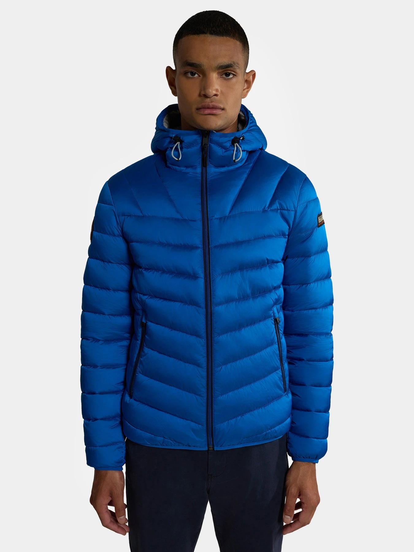 Куртки та дублянки Napapijri Aerons Hood Puffer модель NP0A4GJOB2I1 Куртки та дублянки Napapijri Aerons Hood Puffer модель NP0A4GJOB2I1 Фото