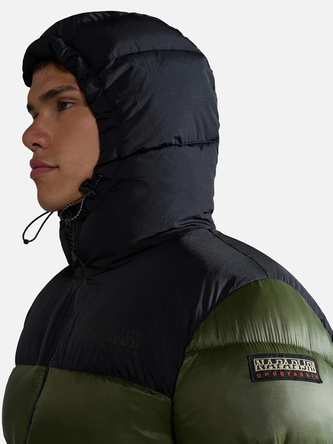 Куртки та дублянки Napapijri Hornelen Puffer Jacket модель NP0A4GLLGE41 Куртки та дублянки Napapijri Hornelen Puffer Jacket модель NP0A4GLLGE41 Фото