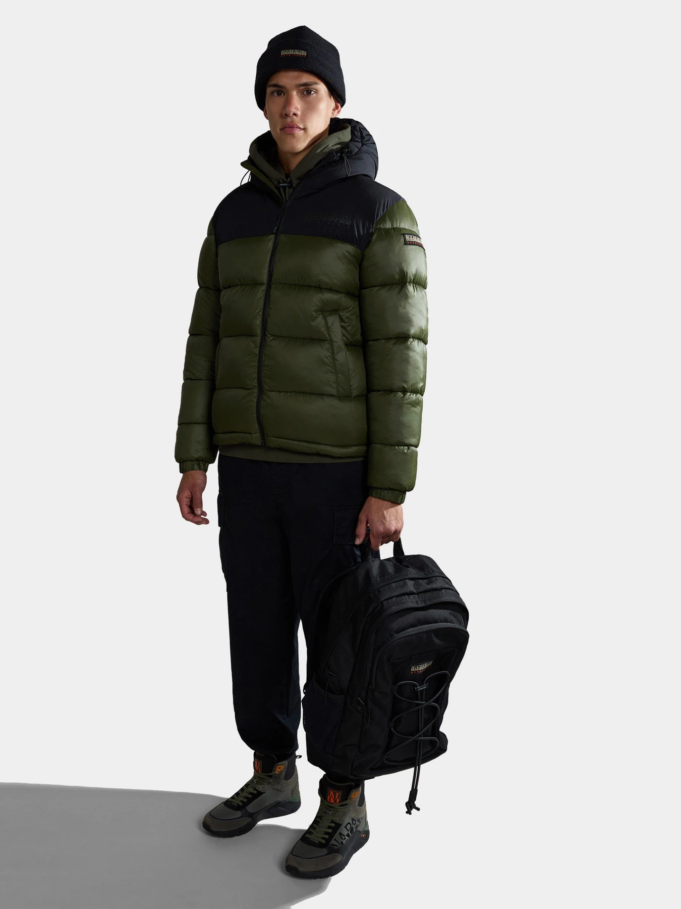 Куртки та дублянки Napapijri Hornelen Puffer Jacket модель NP0A4GLLGE41 Куртки та дублянки Napapijri Hornelen Puffer Jacket модель NP0A4GLLGE41 Фото