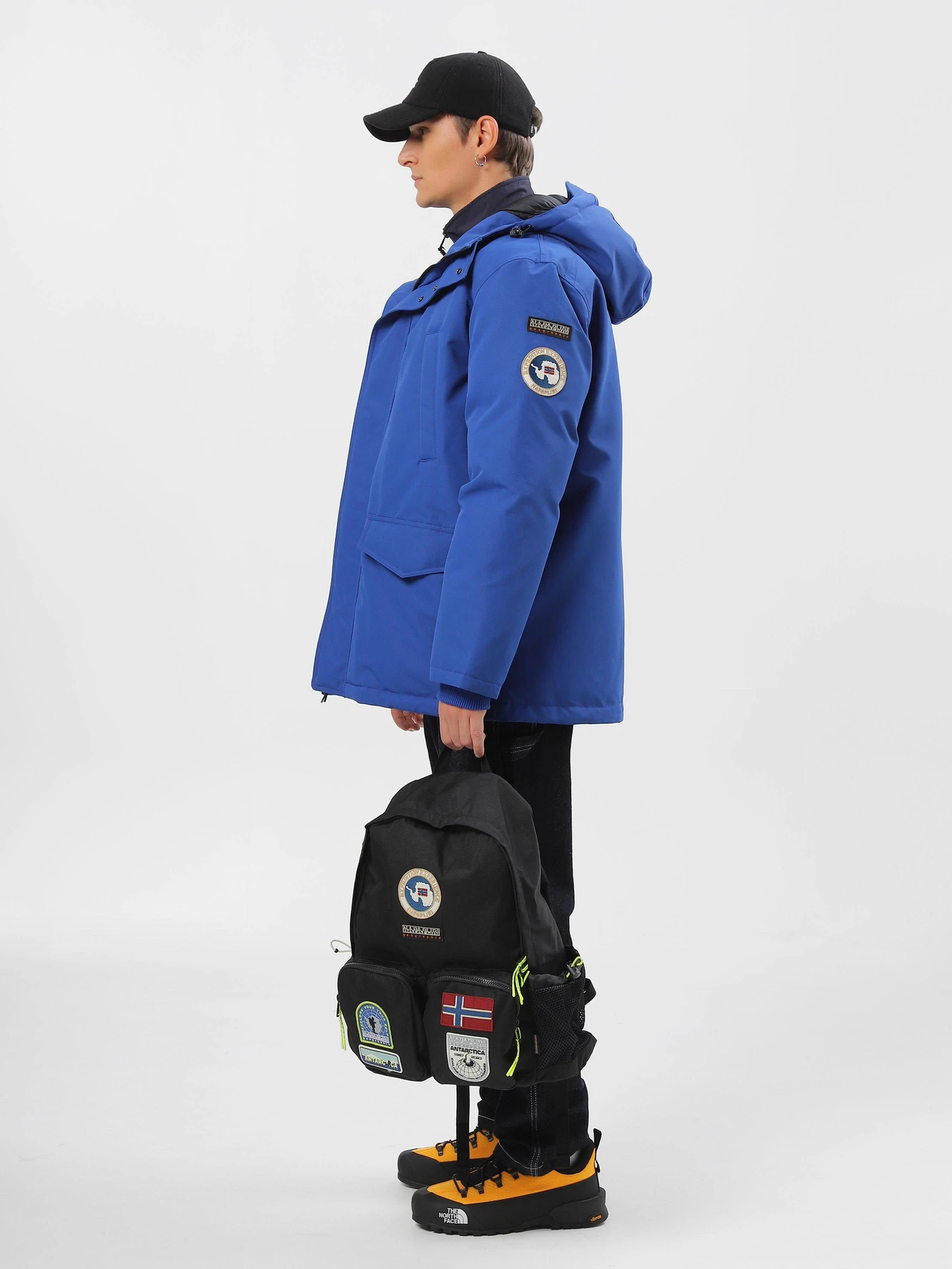 Куртки и дубленки Napapijri Antarctic модель NP0A4HEFB5A1 Куртки и дубленки Napapijri Antarctic модель NP0A4HEFB5A1 Фото