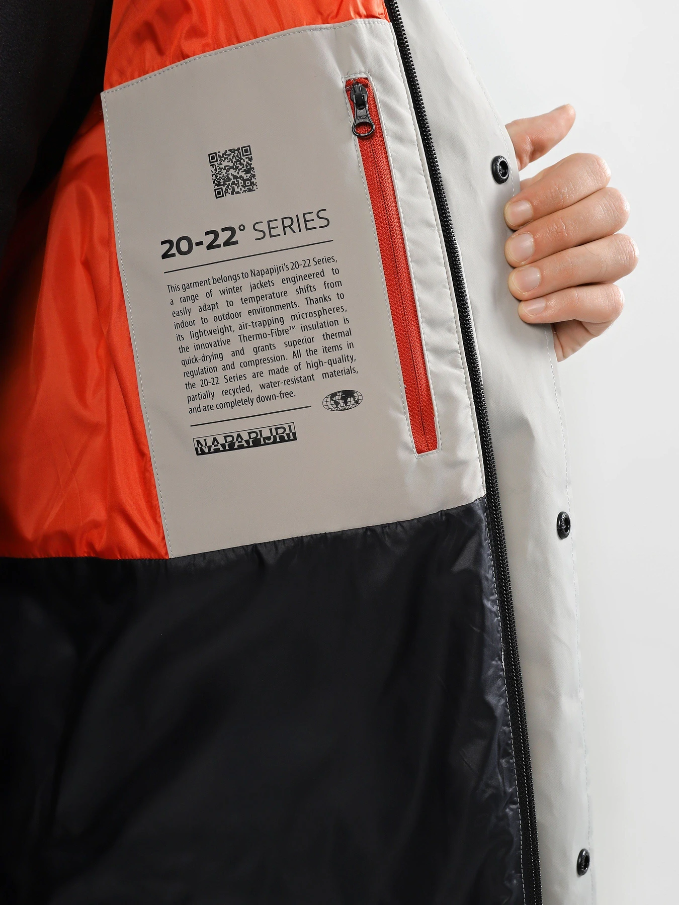 Куртки и дубленки Napapijri Thermo Puffer Long модель NP0A4HEJH541 Куртки и дубленки Napapijri Thermo Puffer Long модель NP0A4HEJH541 Фото