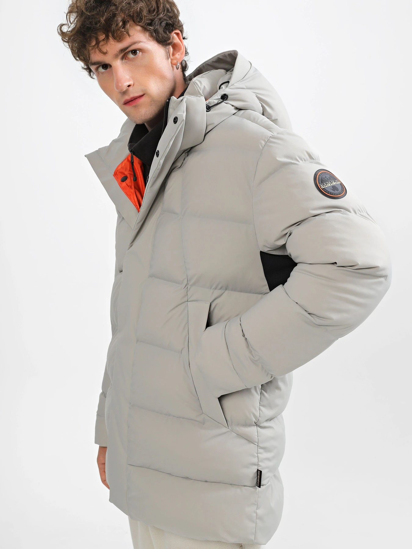 Куртки и дубленки Napapijri Thermo Puffer Long модель NP0A4HEJH541 Куртки и дубленки Napapijri Thermo Puffer Long модель NP0A4HEJH541 Фото
