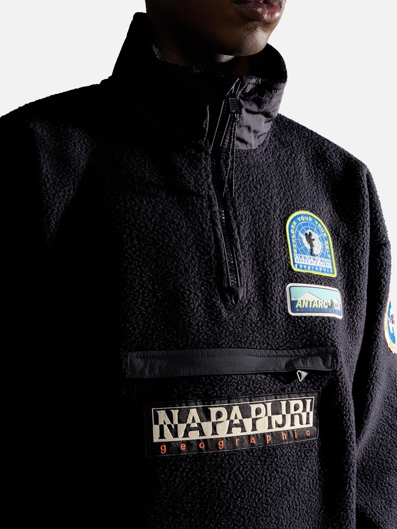 Худи и свитшоты Napapijri Mcmurdo Half-Zip Fleece модель NP0A4HDN0411 Худи и свитшоты Napapijri Mcmurdo Half-Zip Fleece модель NP0A4HDN0411 Фото