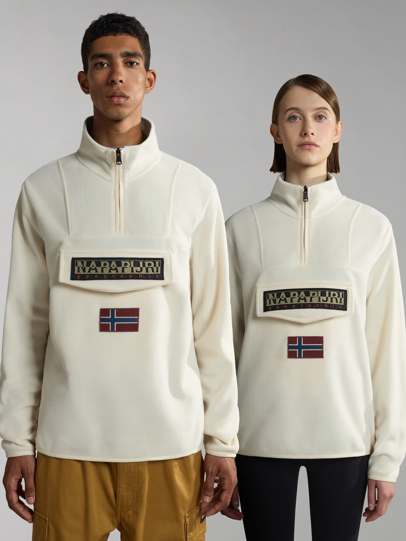 Худі та світшоти Napapijri Burgee Half-Zip Fleece модель NP0A4HMZNS51 Худі та світшоти Napapijri Burgee Half-Zip Fleece модель NP0A4HMZNS51 Фото