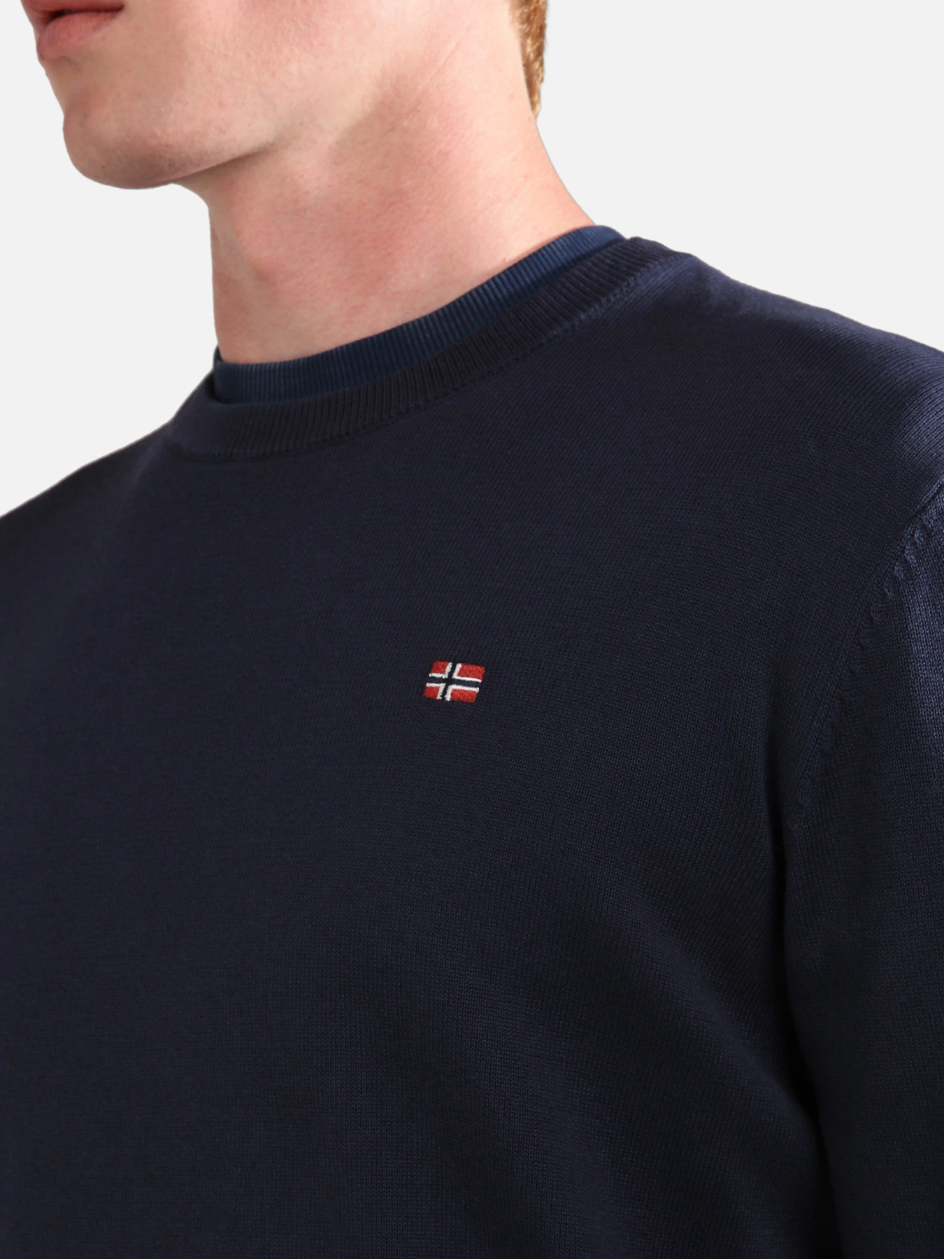 Свитры и кардиганы Napapijri Droz Crew Neck модель NP0A4GJP1761 Свитры и кардиганы Napapijri Droz Crew Neck модель NP0A4GJP1761 Фото