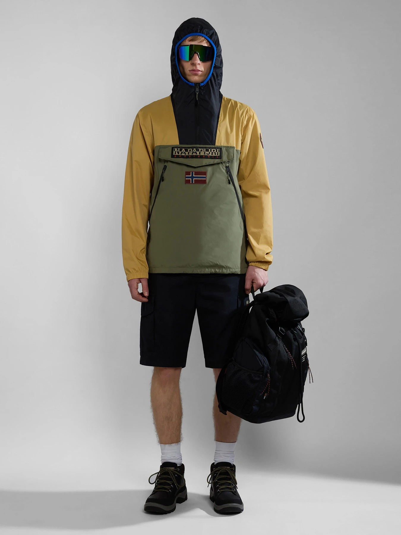 Куртки и дубленки Napapijri Rainforest Ripstop модель NP0A4HX6MF71 Куртки и дубленки Napapijri Rainforest Ripstop модель NP0A4HX6MF71 Фото