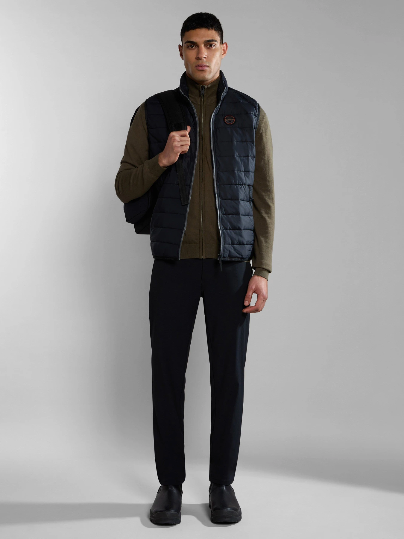 Худи и свитшоты Napapijri Decatur Full-Zip модель NP0A4HUVGAE1 Худи и свитшоты Napapijri Decatur Full-Zip модель NP0A4HUVGAE1 Фото